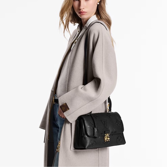 Louis Vuitton Madeleine MM in pristine  condition made in France. - Picture 2 of 13